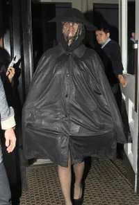 Lady GaGa Dapatkan Inspirasi Dari Kantung Sampah