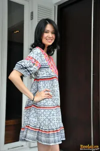 Laura Basuki Pemotretan Untuk Jakarta Fashion Week