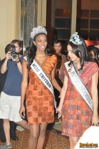 Leila Lopes di Ballroom Mutiara Hotel Ritz Carlton Kuningan