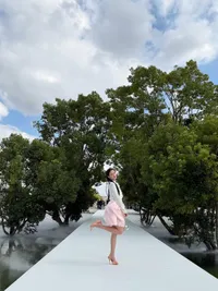 Potret Jisoo Blackpink dan Wonyoung IVE Hadiri Dior Show di Paris Fashion Week