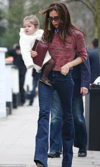 Lucunya Mantel Putih Harper Seven Beckham