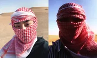 Main ke Padang Pasir Dubai, EXO Pakai Sorban dan Sandal Jepit