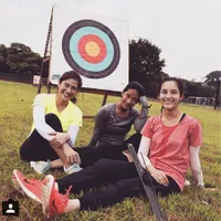 Main Panah Cantik, Dian Sastro - Chelsea Islan Siap Hujam Hatimu