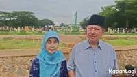 Makam Vidi Aldiano Tak Pernah Sepi Peziarah, Harry Kiss Tanam Pohon Agar Teduh