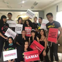 Makin Berprestasi, 10 Potret Dena Rachman yang Konsisten Jadi Aktivis Pembela Perempuan - Dapat Beasiswa Penuh Studi Gender Hingga Ikut Konferensi di London
