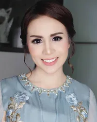 Makin Cantik & Glamor Usai Menikah, Momo Geisha Banjir Pujian