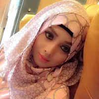 Makin Cantik Dengan Berhijab, Terry Putri Jadi Saingan Syahrini?