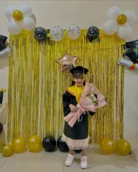 Makin Harmonis, 10 Potret Lady Nayoan dan Rendy Kjaernett Hadiri Wisuda Kelulusan TK Sang Buah Hati Bersama