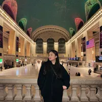 Makin Istriable di Usia 22 Tahun, Ini 8 Potret Tiara Savitri Putri Mulan Jameela yang Telaten Momong Adik-Adiknya - Sibuk Jadi Tim Backstage Dewa 19