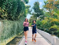 Makin Kompak! Sederet Potret Bunga Citra Lestari Olahraga Bareng Noah Sinclair, Lari Pagi Sampai Yoga