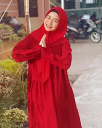 Makin Menawan dan Teduh, Intip Potret Aulia DA Dalam Balutan Hijab -  Didoakan Netizen Semoga Tak Dilepas