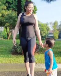 Makin Pede, 8 Potret Transformasi Vicky Shu Usai Sukses Turun 28 Kg - Kini Langsing Singset