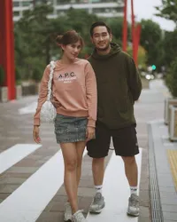 Makin Romantis, 10 Potret Syahnaz Sadiqah dan Jeje Govinda Liburan ke Korea - Pamer Kecupan Mesra Hingga Bersandar Manja