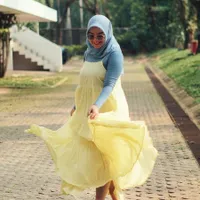 Mama Muda Kece, Intip 9 Potret Tranformasi Irish Bella Sukses Turun BB 10 Kg - Kini Makin Langsing dan Pinggang Ramping