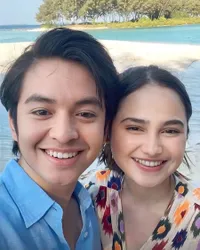 Mantan Jadi Bestie, Foto Angga Yunanda & Syifa Hadju yang Mesra Demi Akting dan Dibilang Wajahnya Mirip