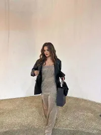 Marsha Aruan Tampil Glamour, Aura Super Modelnya Kuat Banget