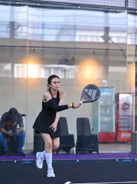 Masayu Anastasia Tampil Cantik saat Main Padel, Tetap Penuh Pesona Meski Kena Keringat