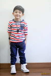 Masih Ingat Daffa Sofa? Kini Makin Ganteng dan Stylish di Usia 8 Tahun