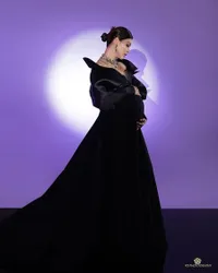 Maternity Shoot Kehamilan Kedua, Bunga Jelitha Buktikan Dirinya Hot Mom Meski Babybump Makin Membesar