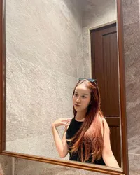 Mayang Lucyana Adik Vanessa Angel Pamer Warna Rambut Baru, Disebut Makin Cantik dan Glow-Up Banget!