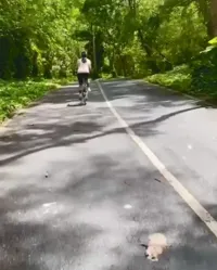 Me Time, Intip 9 Potret Bella Saphira Asyik Bersepeda Sendirian Sampai ke Pantai - Body Goals-nya Jadi Sorotan