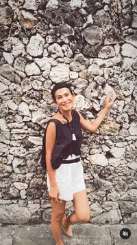 Memilih Jadi Wanita Seutuhnya & Jalani Operasi Ganti Kelamin, 8 Potret Oscar Lawalata Pamer Kemesraan Bareng Kekasih Bulenya