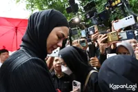 Menahan Tangis, Paula Verhoeven Ungkap Syukur Sempat Bertemu Johnny Wong Sebelum Berpulang