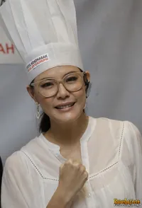 Mendadak Jadi Koki Masak, Sederet Artis Ini Tagih 'Hutang' Jokowi