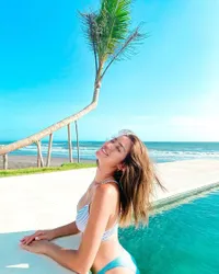 Menetap di Bali, 8 Potret Adu Gaya Shandy Aulia dan Jessica Iskandar Jadi Mama Muda Cantik