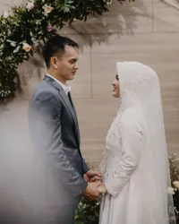 Mengenal Sosok Karlie Fu, Duda Anak Satu Yang Menikahi Ikke Nurjanah
