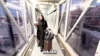 Mengharukan,Ini 8 Potret Detik-Detik Aurel Hermansyah Pulang Haji dan Langsung Peluk Ameena di Bandara - Akui Sudah Rindu Berat