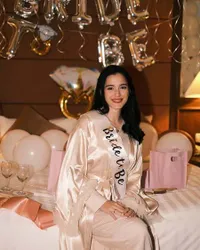 Menikah Lagi Setelah 5 Bulan Cerai, 8 Potret Bachelorette Party Yasmine Ow Mantan Istri Aditya Zoni - Seru Bareng Bestie