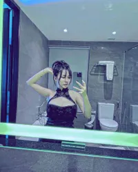 Menikah Tak Sampai 1 Tahun, Ini 8 Potret Cupi Cupita yang Kini Masih Betah Menjanda dan Makin Hot - Mandi Kembang Bikin Gagal Fokus