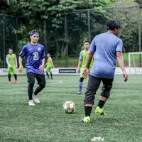 Intip 8 Potret Kece Alvin Faiz Mengolah Si Kulit Bundar, Disebut Jadi Salah Satu Sebab Larissa Chou Gugat Cerai