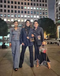 Menolak Lupa! 9 Potret Mayangsari dan Geng Sosialitanya Saat Nonton Konser Rossa, Tampil Nyentrik Bak ABG