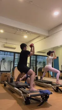 Mertua Goals, 10 Potret Sophia Latjuba Iseng Ajak Demas Narawangsa Suami Eva Celia Pilates Bareng - Berharap Menantunya Nggak Trauma