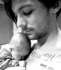 Mewah - Elegan, Yuk Intip Megahnya Mansion Baru Louis Tomlinson!
