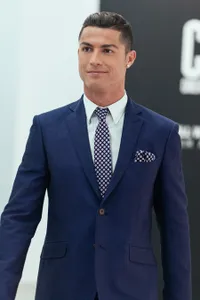 Mewah & Unik, Yuk Intip Bagian Dalam Rumah Cristiano Ronaldo!