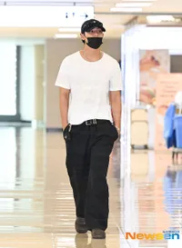 Mingyu SEVENTEEN Berangkat ke Jepang, Boyfriend Material Serasa Bisa Digapai