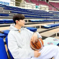 Mirip Kapten Basket Populer, Berikut Deretan Potret Cha Eun Woo Saat Memegang Bola dan Memakai Kostum Basket