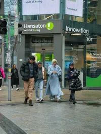 Momen Berdua Luna Maya dan Maxime Bouttier di Vienna, Nikmati Indahnya Eropa