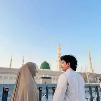 Momen Haji Atta Halilintar dan Aurel Hermansyah - Bertemu dengan Beberapa Keluarga Seleb