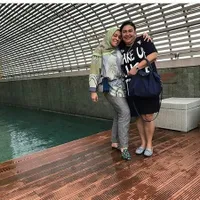 Momen Hangat Kebersamaan Astrid Kuya dan Sang Ibunda, Saling Menyayangi Meksi Beda Keyakinan