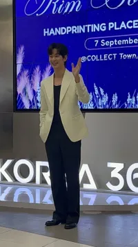 Momen KIM SOO HYUN Letakkan Handprinting di KOREA 360, Jadi Pengalaman yang Berkesan Baginya