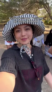 Momen Liburan Keluarga Jessica Iskandar ke Pulau Komodo, Vincent Verhaag Sampai Gendong Hagia dan Don Sekaligus