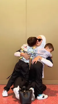 Momen Paula Verhoeven Bikin Video Gemas Bareng Kedua Anaknya, Hidup Terasa Sempurna