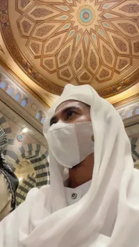 Momen Rizki DA Bagikan Aktivitas di Madinah, Jalani Ibadah Subuh Hingga Syuruq