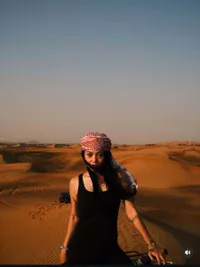 Momen Seru Wendy Walters Main Seluncuran di Bukit Pasir Dubai