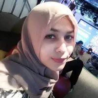 Mona Rizqia, Cantiknya Putri Kadir Yang Miliki Wajah Khas Arab
