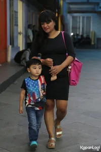 Move On, Ini Kebahagiaan Mantan Istri Daus Mini Dengan Suami Baru